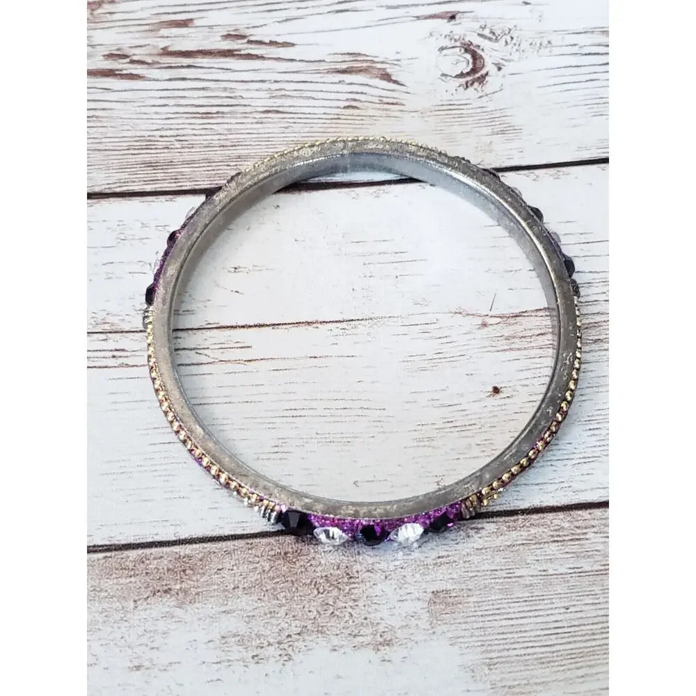 Vintage bracelet bangle